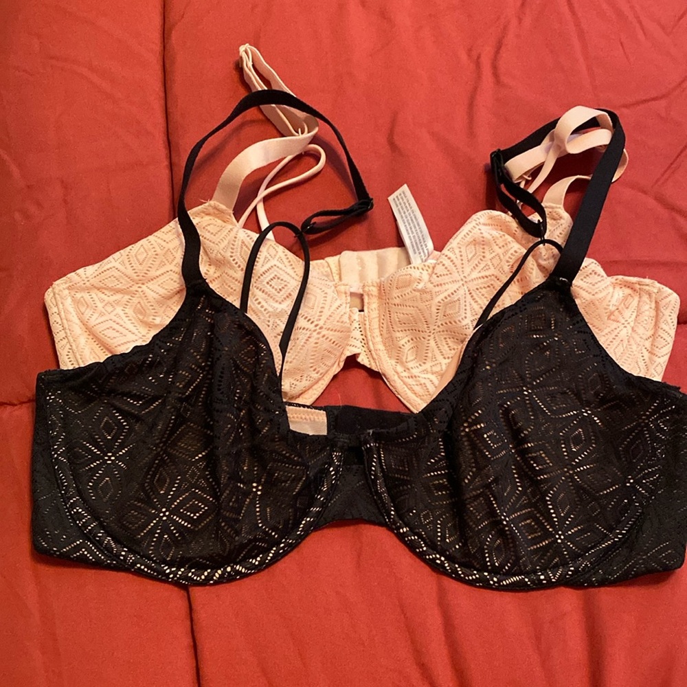 Auden unlined molded lace bras